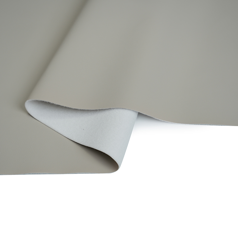 Hladká kůže pro pohovku